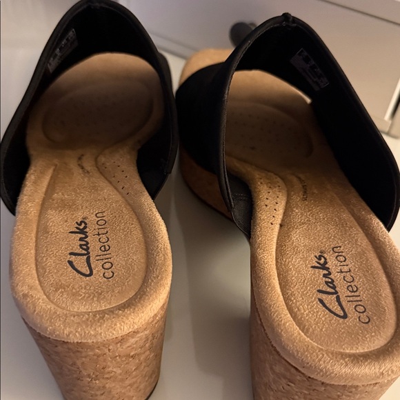 ♥️Clarks Collection Leather Wedge♥️ - Picture 6 of 8